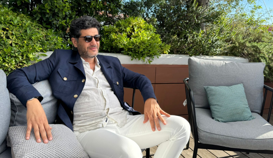 الجميع يحب تودا