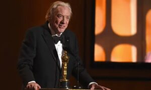 دونالد ساذرلاندر