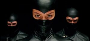 انعكاس في ألماسة ميتة