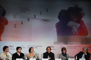 ريتشارد لينكليتر: السينما تحت التهديد دائمًا.. لكننا نتأقلم