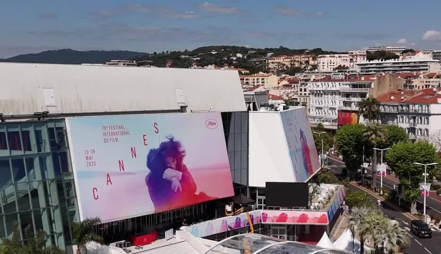 «فاصلة» في كانّ مجددًا .. مراجعات سينمائية ورؤى نقدية وحوارات حصرية