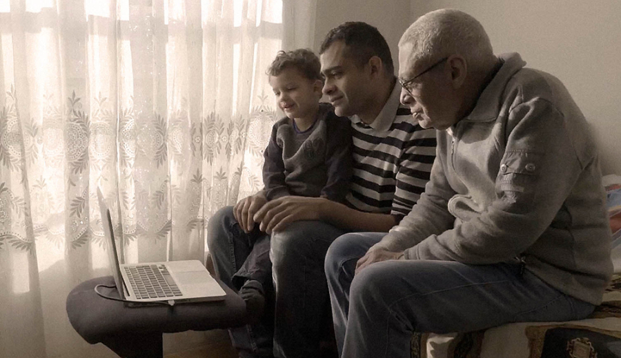 «الحياة بعد سهام».. أمي وأبي وأنا