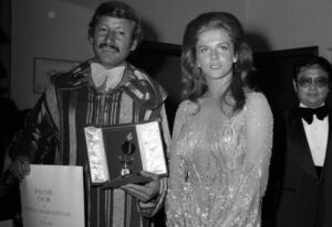 المخرج محمد الأخضر حمينة مهرجان كان 1975