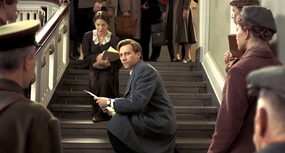 «مدّعيان عامان» لسيرغي لوزنيتسا.. بطلٌ تراجيدي في أوج الطغيان الستاليني