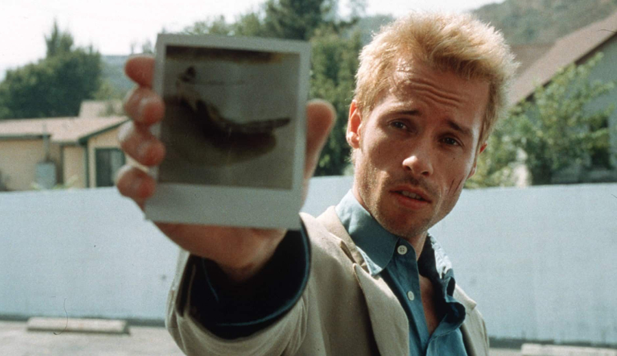 «ميمنتو» كريستوفر نولان: ما تبقى من الخيال... والذاكرة