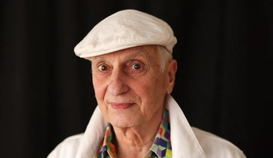 رحلةٌ في مخيال ميشال أوسلو