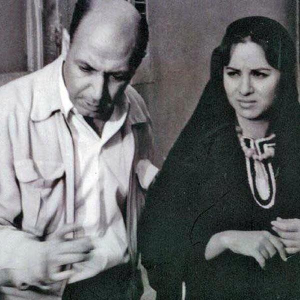 فاتن حمامة و المخرج هنرى بركات أثناء تصوير فيلم دعاء الكروان عام 1959 .