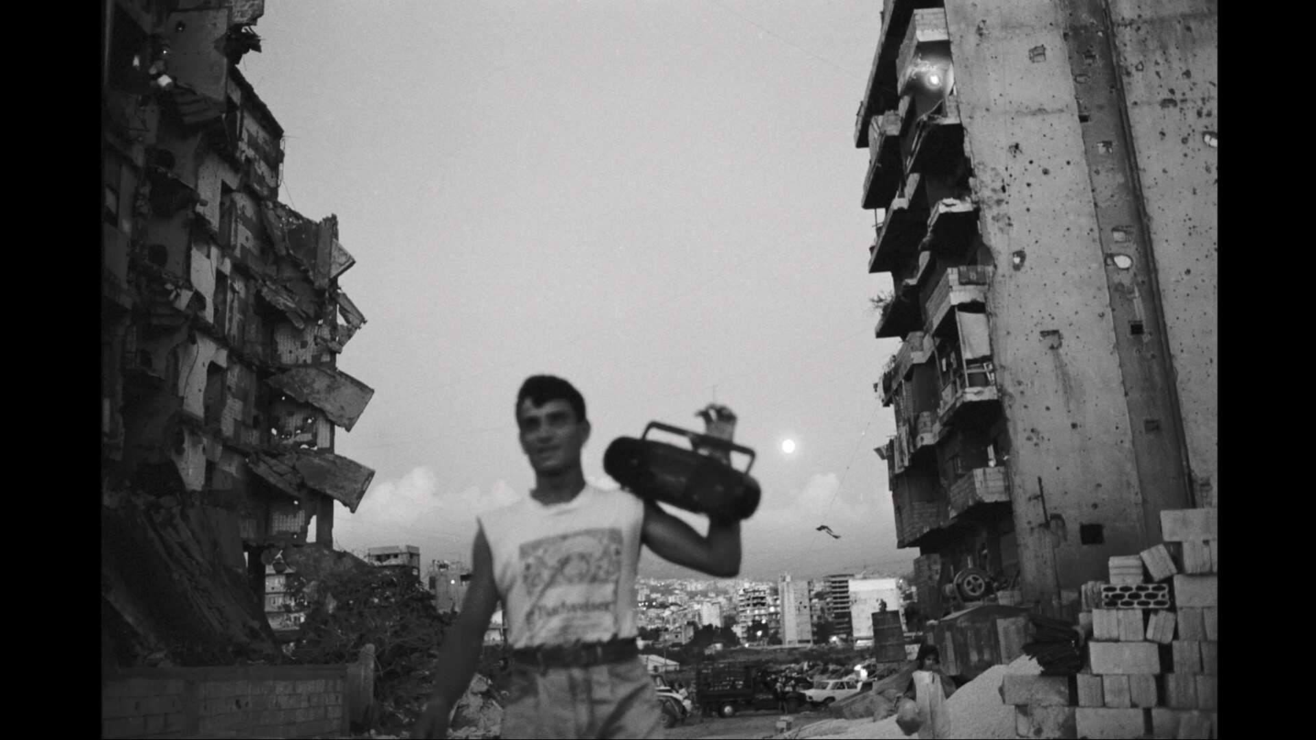 ليبيا تعود بعد غياب والمخرجات يتصدرن المشهد العربي في فينيسيا 82