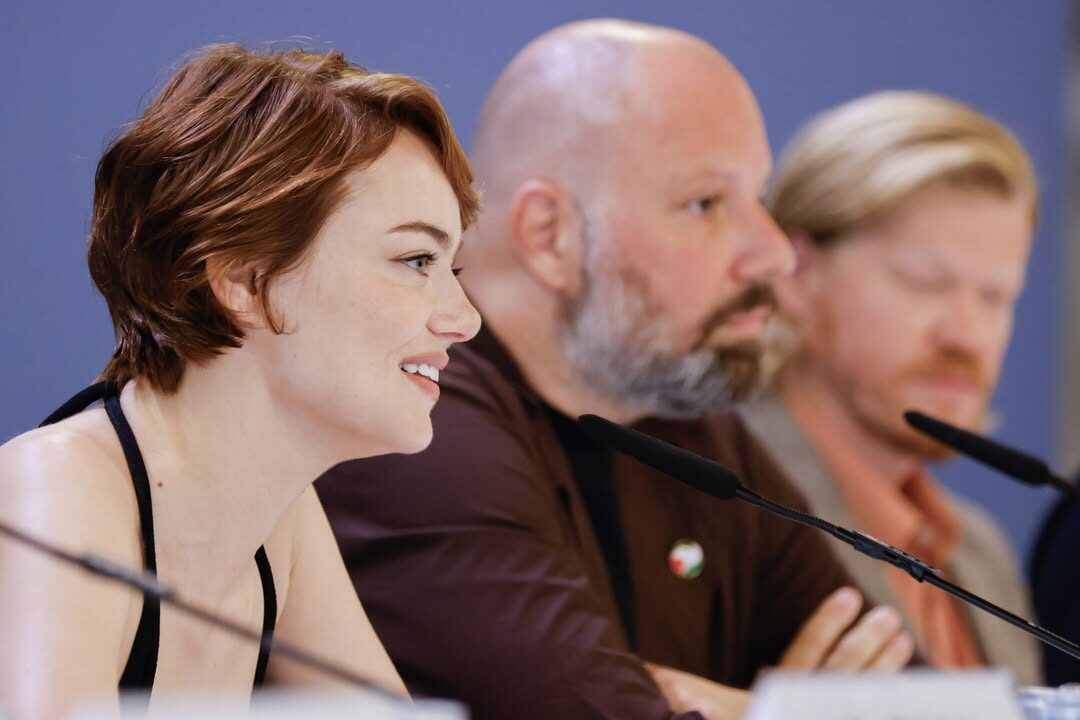 إيما ستون عن العمل مع يورجوس لانثيموس: «أفلامه مرآة للواقع»