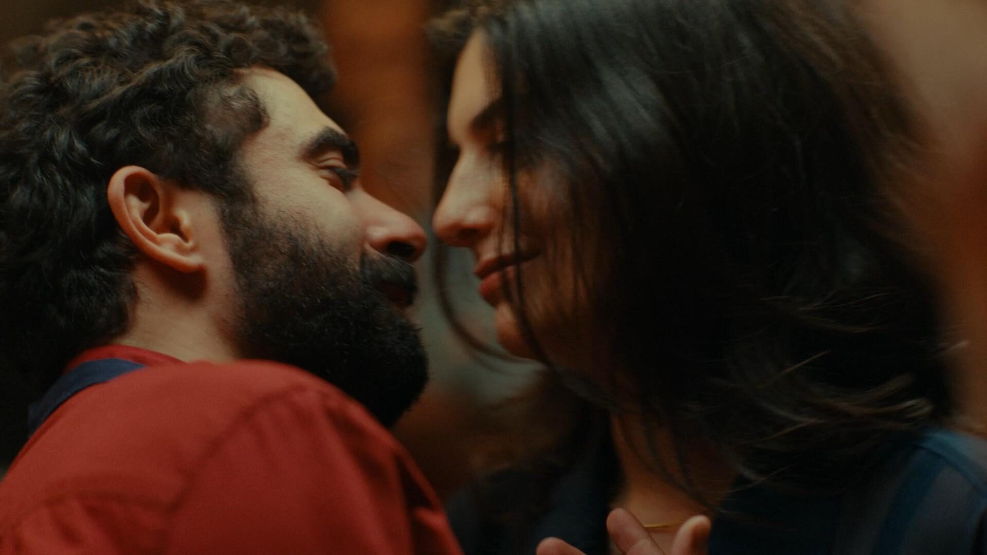 نجوم الأمل والألم (2025)