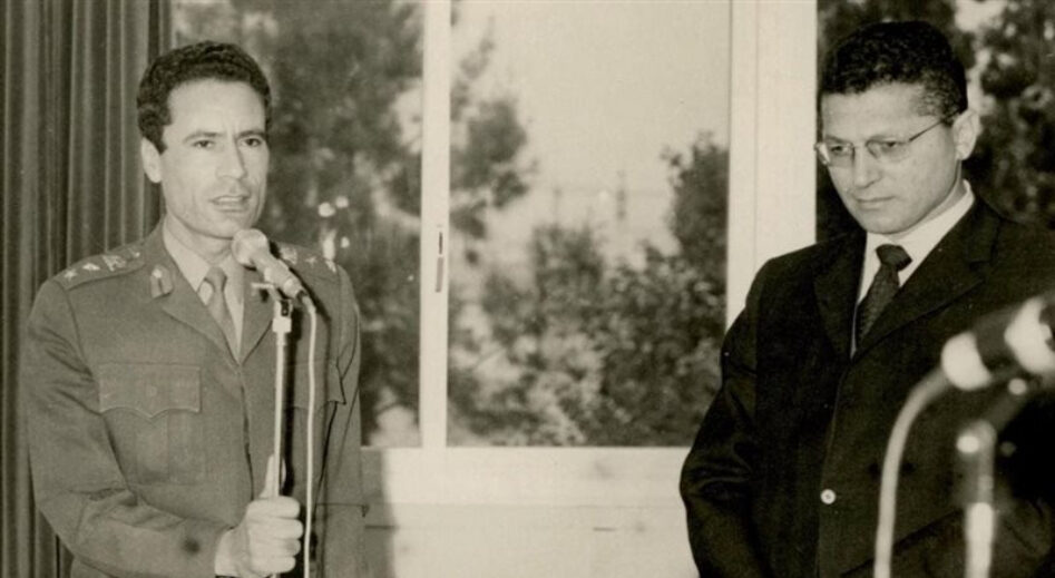 بابا والقذافي