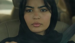 هيفاء المنصور تعود إلى المهرجانات الكبرى بفيلم «المجهولة» في تورنتو