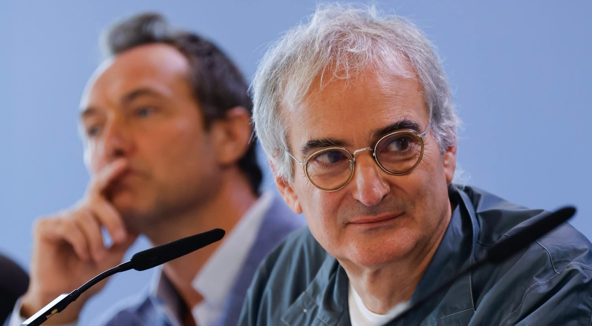 أوليفييه أساياس: «ساحر الكرملين» ليس فيلمًا عن روسيا بل العالم