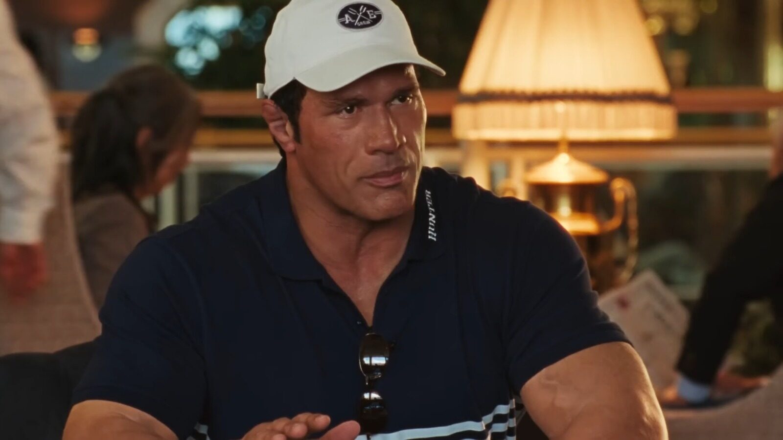 «آلة السحق» لبيني سفدي... تفكيك رجل وإعادة تركيبه 