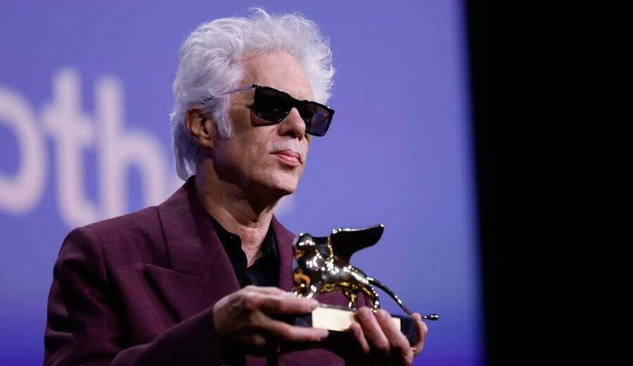 القائمة الكاملة لجوائز مهرجان فينيسيا السينمائي الـ82