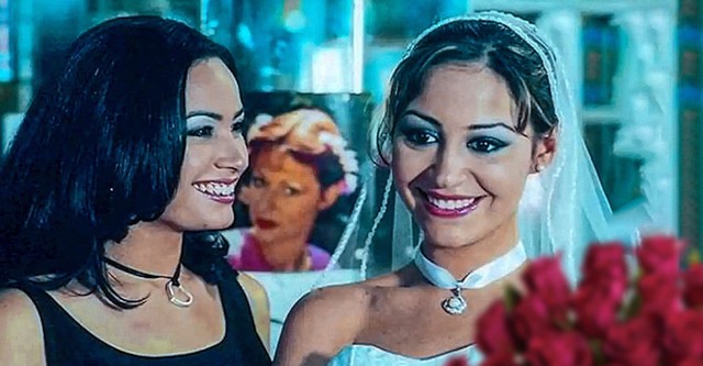 منة شلبي فيلم  «بنات وسط البلد»