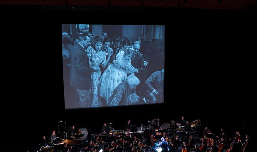 130 عامًا على اختراع الأخوين لوميير: السينما فنّ بلا مستقبل؟