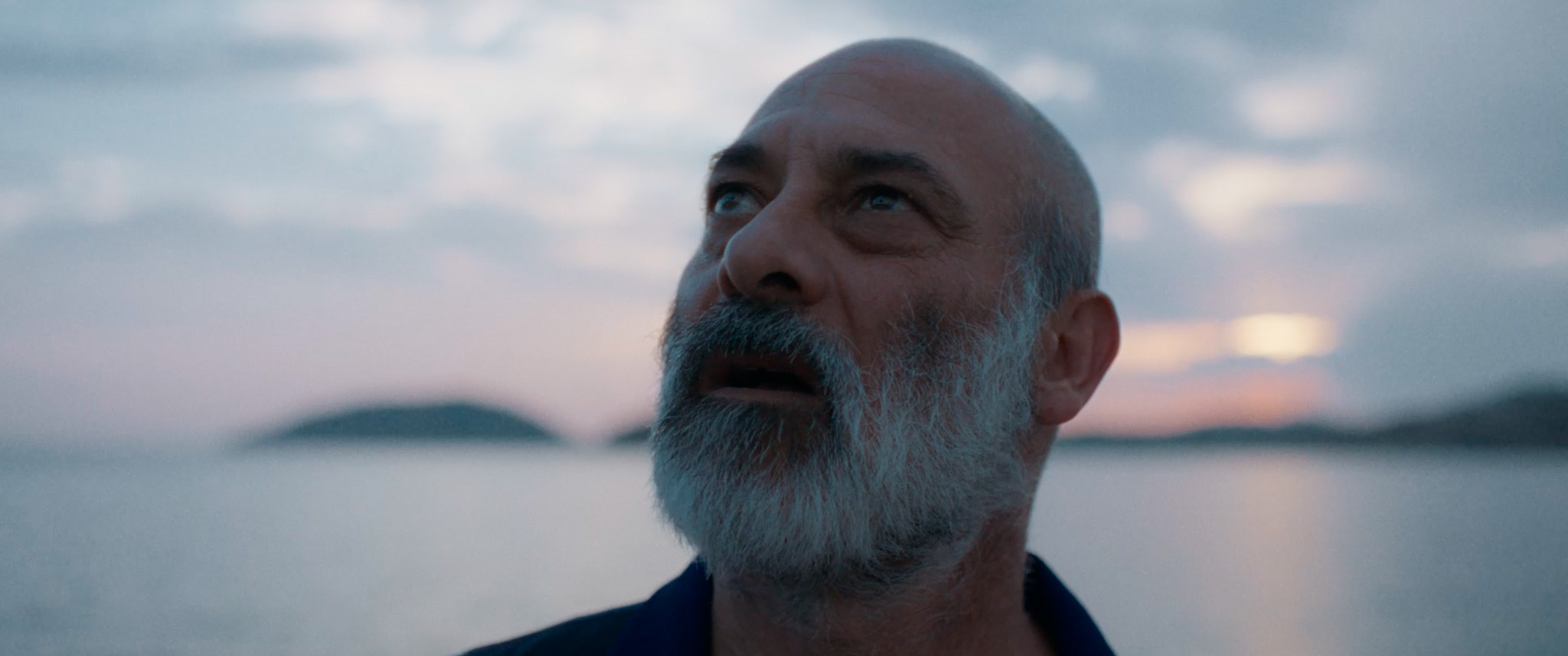 أنا سعيد لأنك ميّت الآن