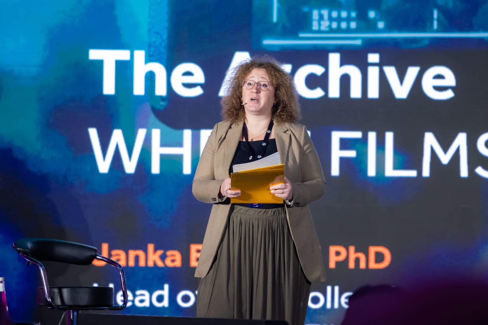 الناقدة يانكا باركوتسي