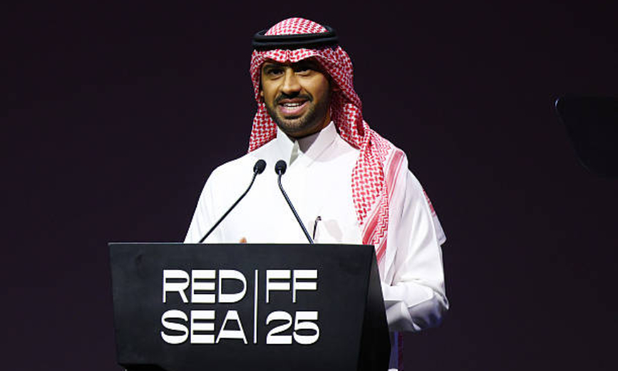 فيصل بالطيور: «العملاق» يلخّص رؤية «البحر الأحمر» لدعم الأصوات القادمة من الشرق