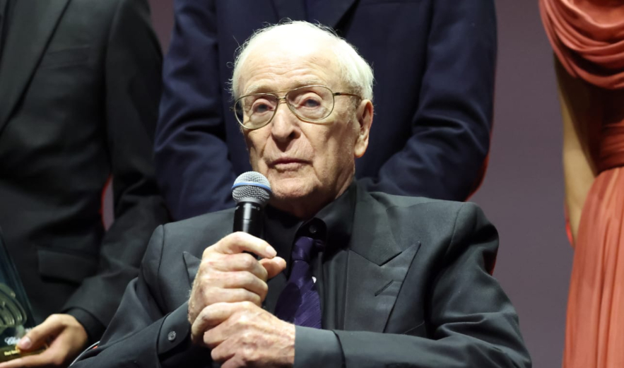 مايكل كين: نشأت في عائلة متواضعة... لكنني نجحت في النهاية