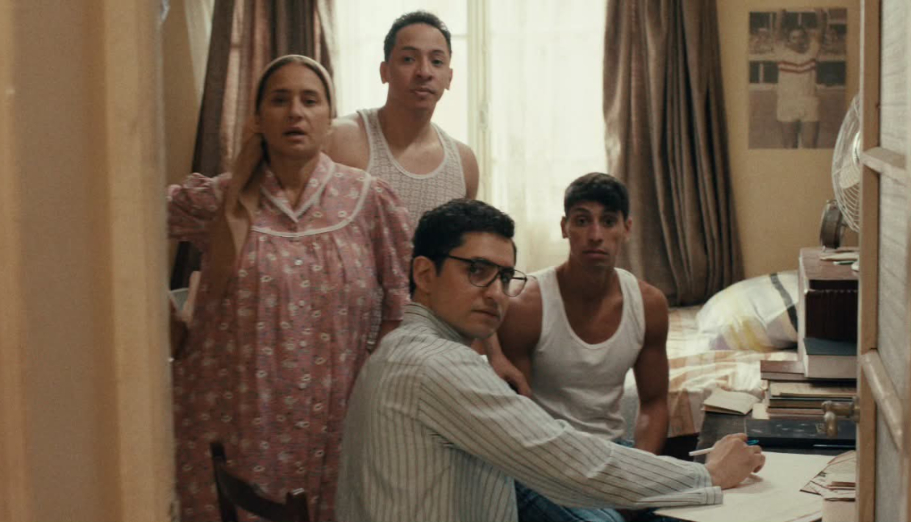 «القصص»... هل نحن أبطال أفلام حياتنا؟