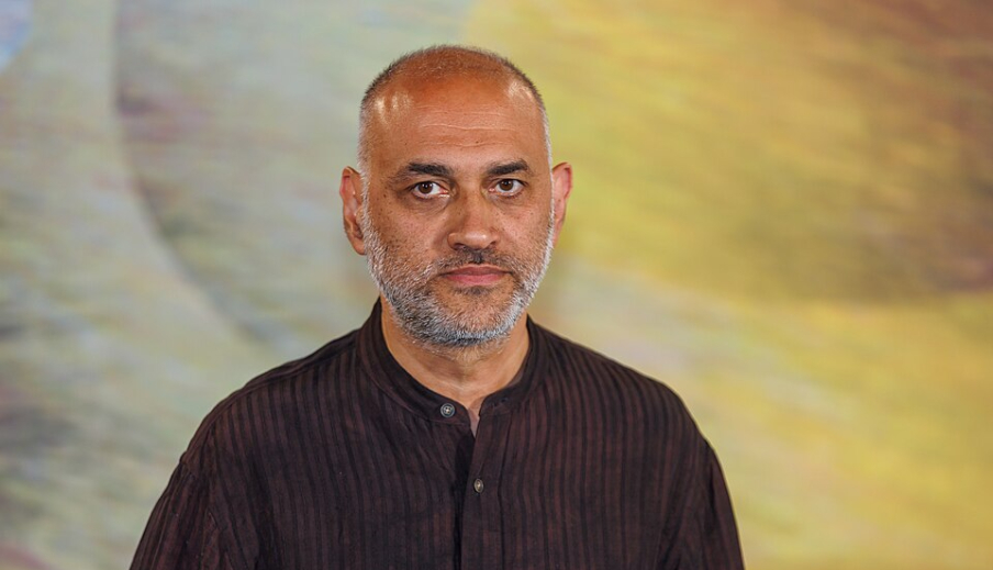 كيف تحمي الذاكرة السينمائية المدن والناس من الاصطدام بالنسيان؟ مخرج «مع حسن في غزة» يجيب