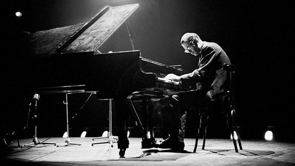 everybody digs bill evans (202