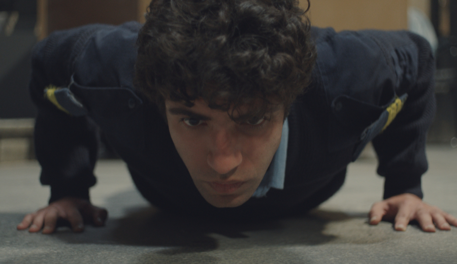 «خروج آمن»: الهروب مستحيل... حتى من الذات