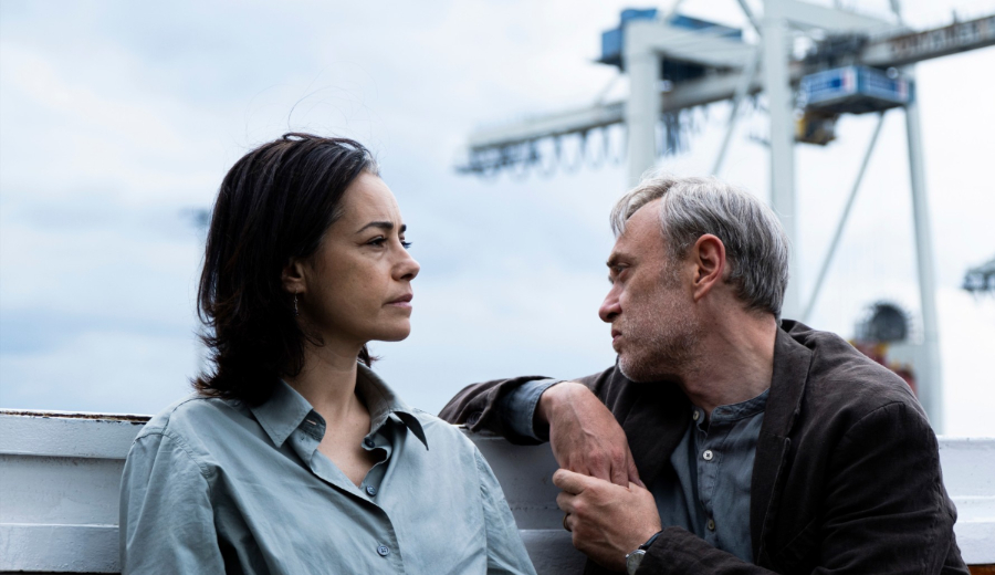 فيلم الدب الذهبي: «خطابات صفراء»… الفنان في مواجهة السلطة ونفسه 