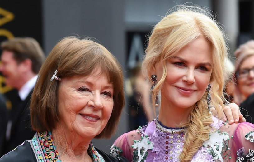 في يوم التتويج رحلت والدتها... نيكول كيدمان تروي أسوأ لحظة في حياتها